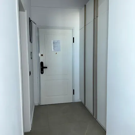 Yvo 3* Mamaia